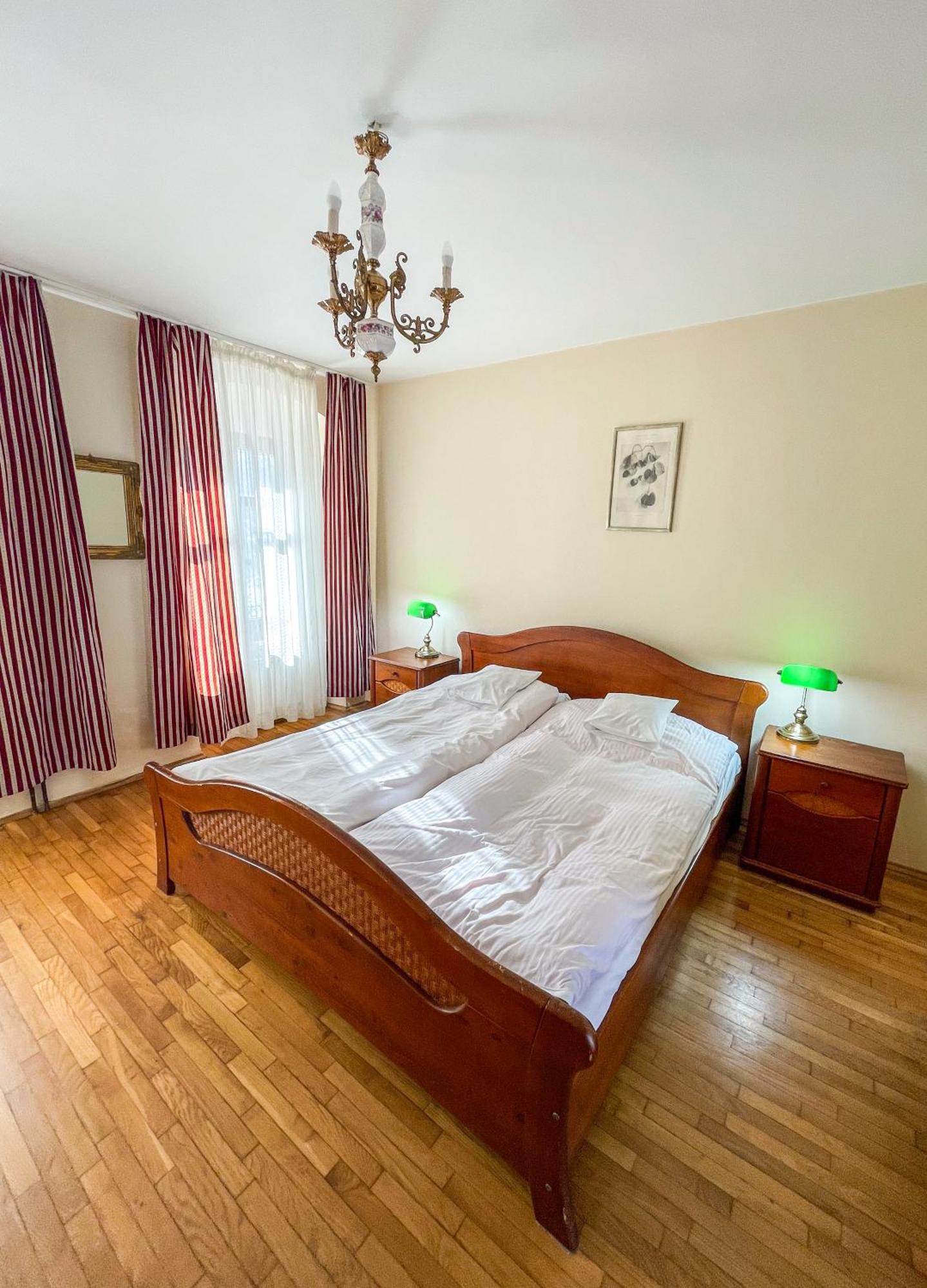 Zamek W Czernej Bed & Breakfast Czerna Exterior photo
