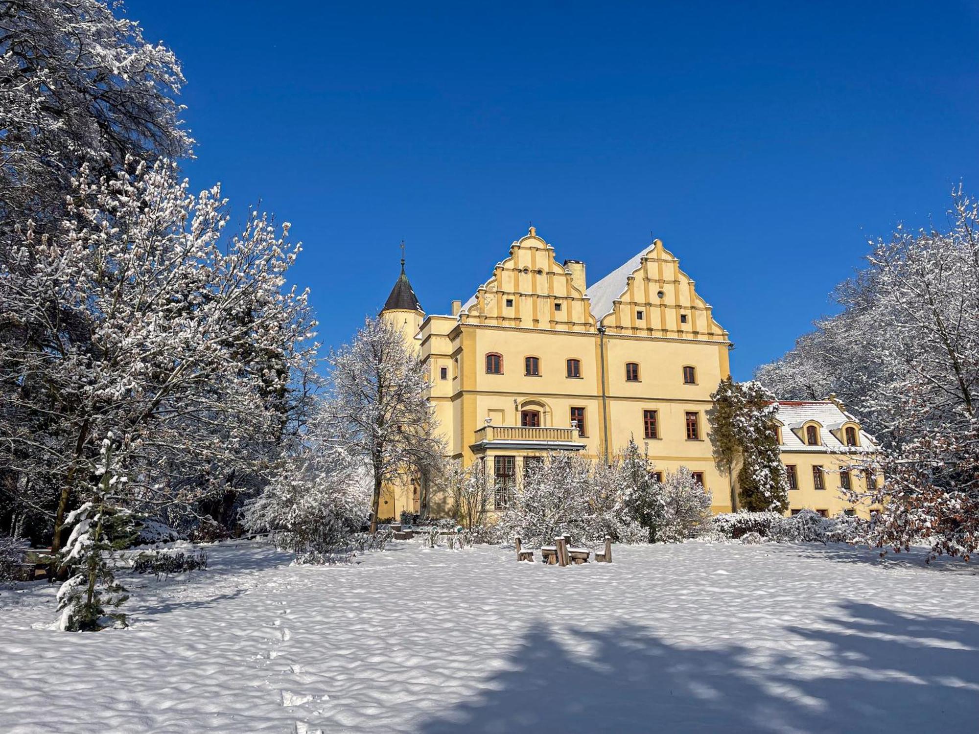 Zamek W Czernej Bed & Breakfast Czerna Exterior photo